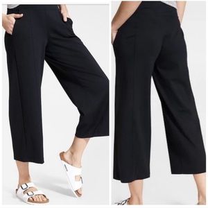 Athleta Globetrotter Wide Leg Crop Black Pants L